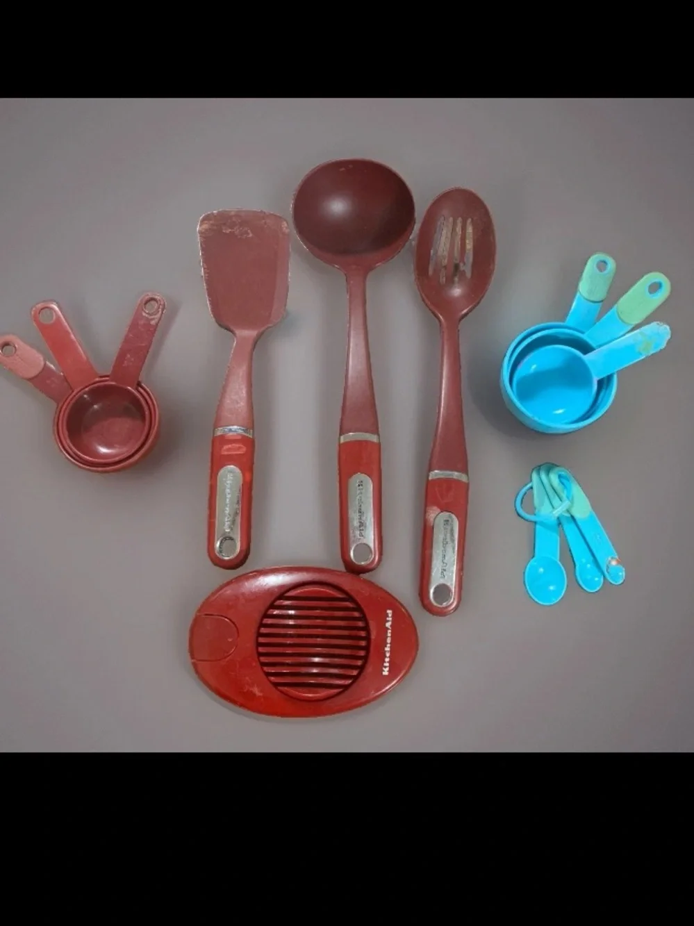 KitchenAid assorted utensil set  & replacement measuring cups & spoons